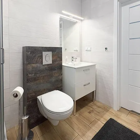 Nowy Dom Sajzy 34 Na Mazurach, Balia Ogrodowa Z Funkcja Jacuzzi